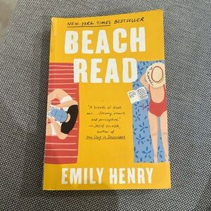 'Beach Read' Book - Yellow Cover